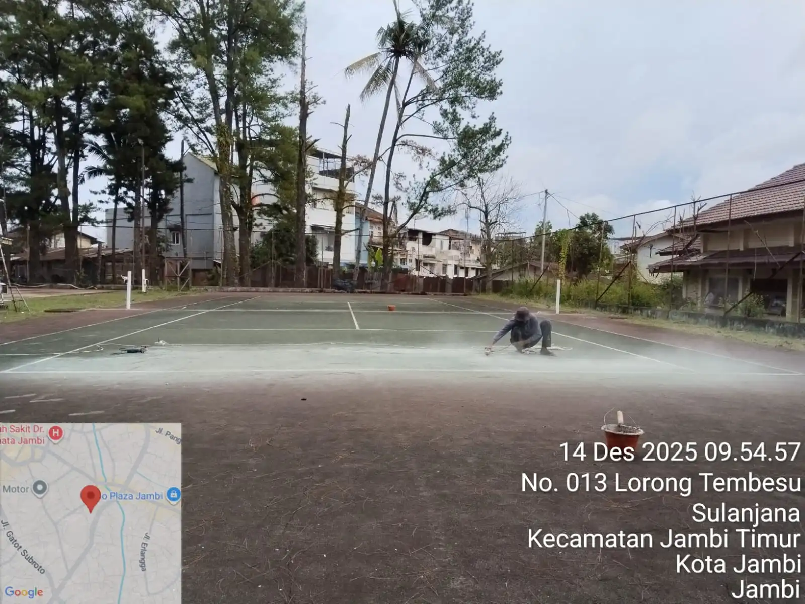 Renov Lapangan Tenis KONI Kota Jambi