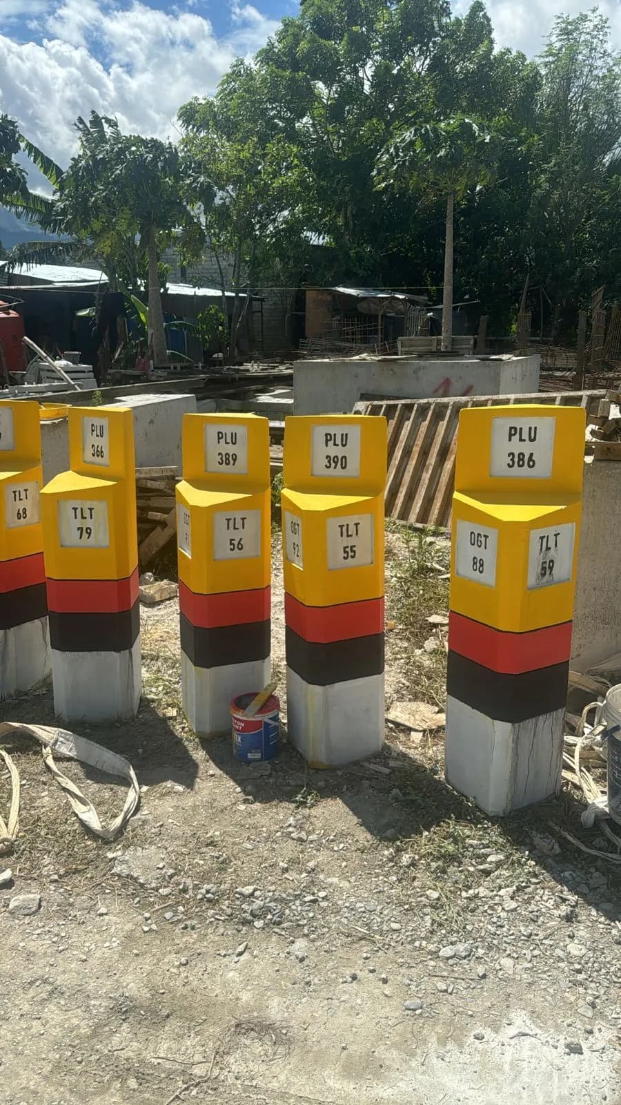 Patok Kilometer — Aksesoris Sulawesi Tengah dari N3 Precast