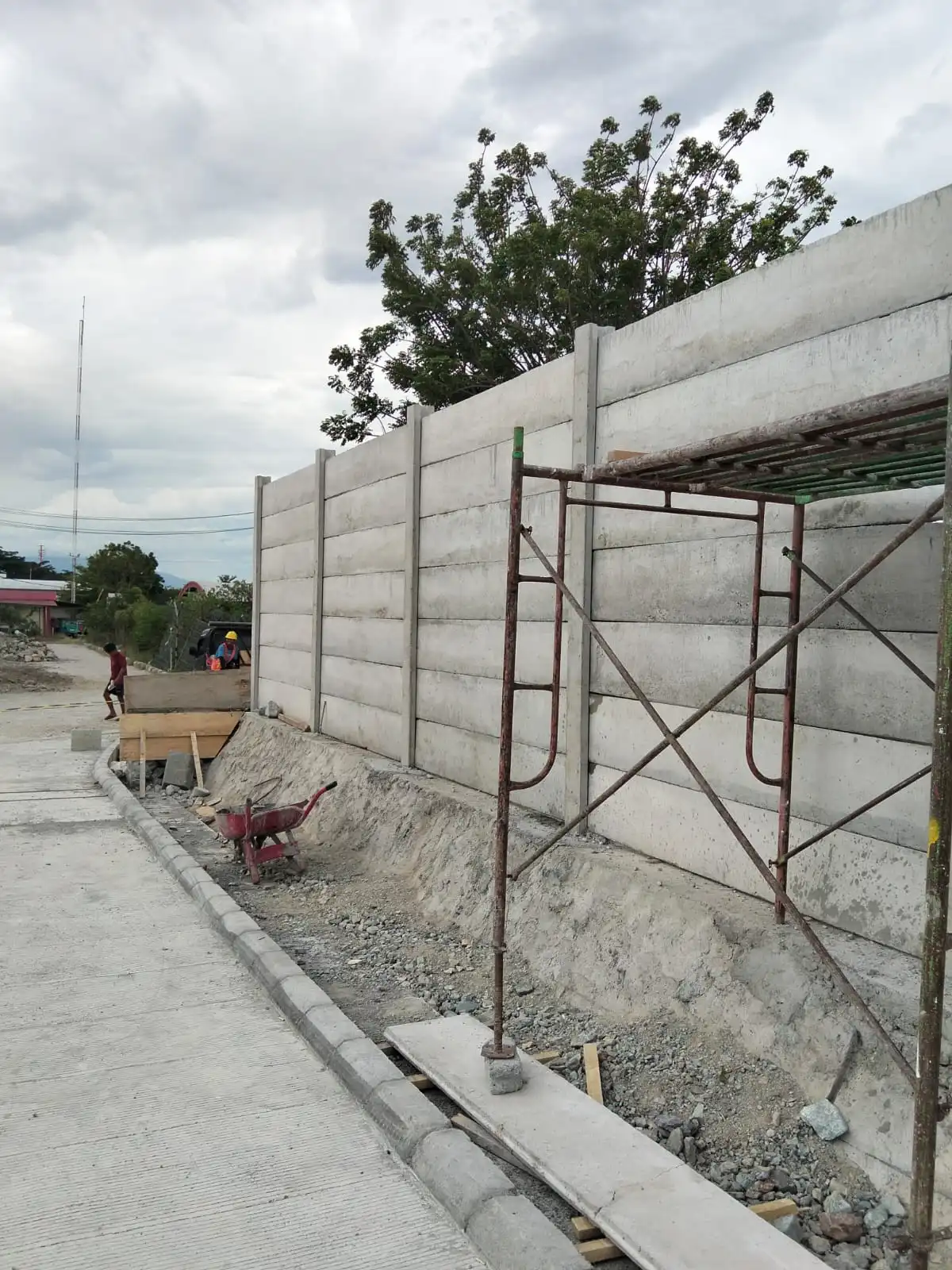 Tiang Pagar Panel — Aksesoris Sulawesi Tengah dari N3 Precast